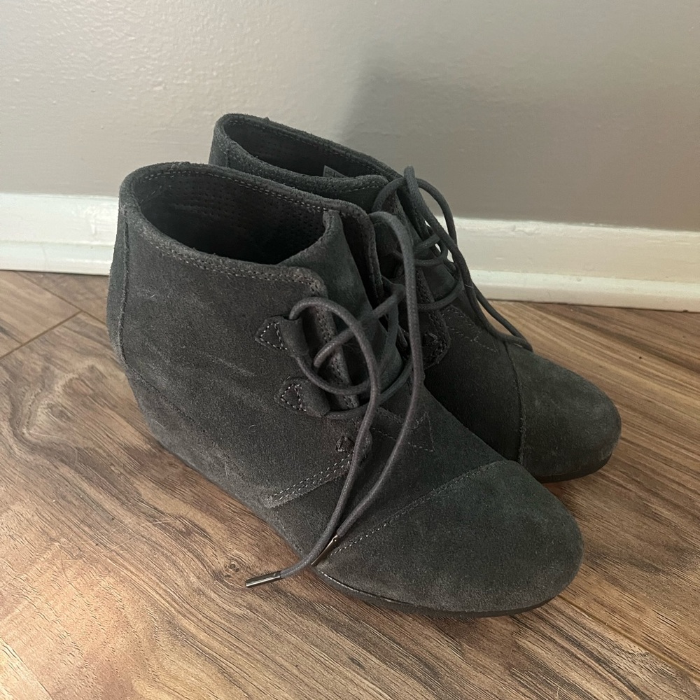 Gray Toms Wedge Booties. Size 7.